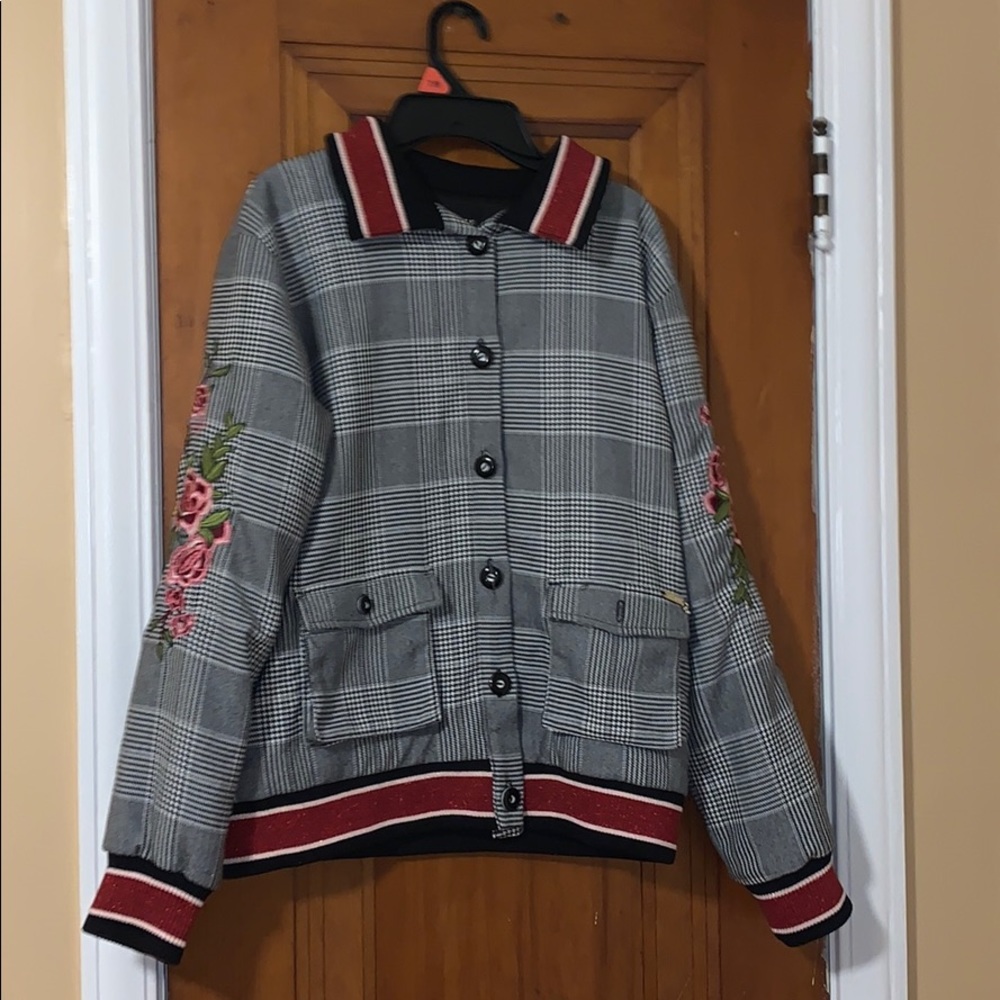 GUESS JACKET!! GREAT PRICE